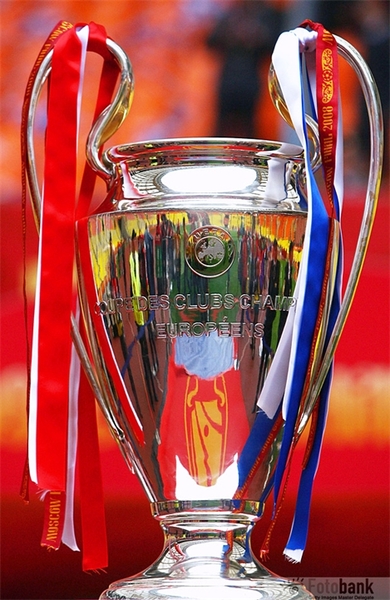 Kubok-Ligi-Chempionov-UEFA.thumb.jpg.2ab88b9e8f7a3d4bced0754e03881033.jpg