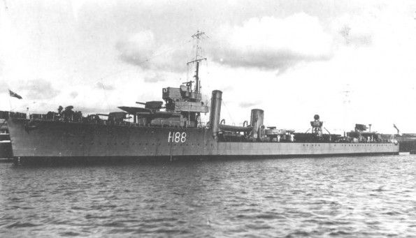 4703725_dunkirk-evacuation-underway--hms-grafton_ta20a386.jpg.3cc17387c62d72cff8ebc3d343846cf8.jpg