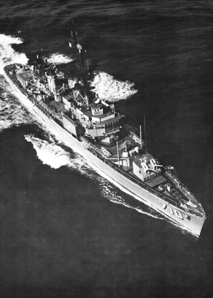 USS_Gearing_(DD-710)_underway_c1966.thumb.jpg.4300cc2192ff2b48511e42cf2fdc1d25.jpg