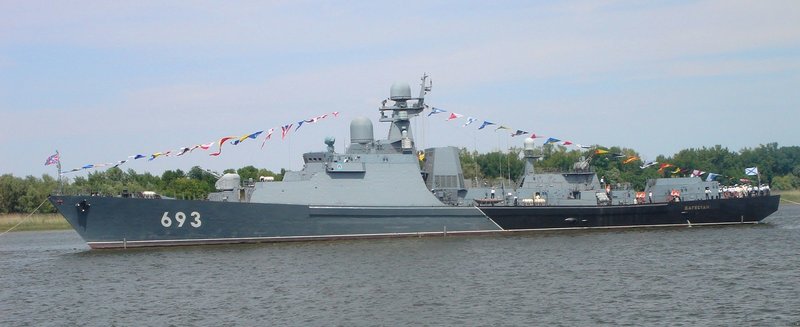 Caspian_Frigate_Dagestan.jpg