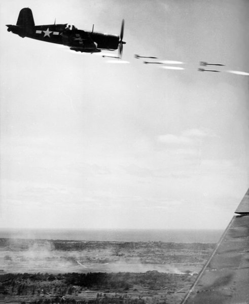 800px-Corsair_fighter_firing_on_Okinawa.thumb.jpg.8a367c746e5a82555beca019b806bfa7.jpg