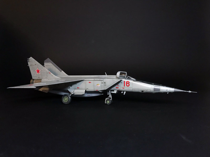 MiG-25-4.jpg