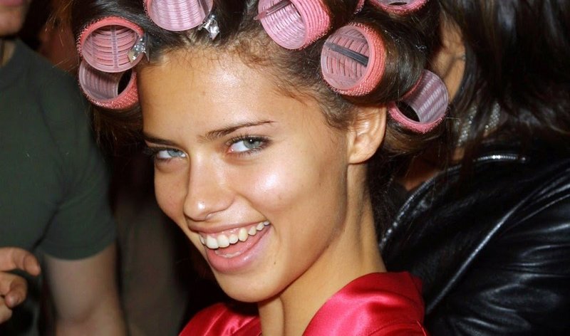 1866933508_adriana_trend_haircut_models_celebrity_hairstyles_summer2009.thumb.jpg.f4815bca24b10cd2a8e1808abb4a89dc.jpg