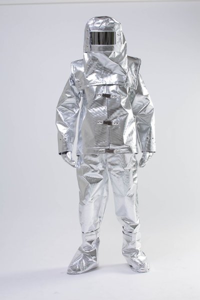 suit.thumb.jpg.69e1e9d7bef9d5ed691e021ef948f0a2.jpg