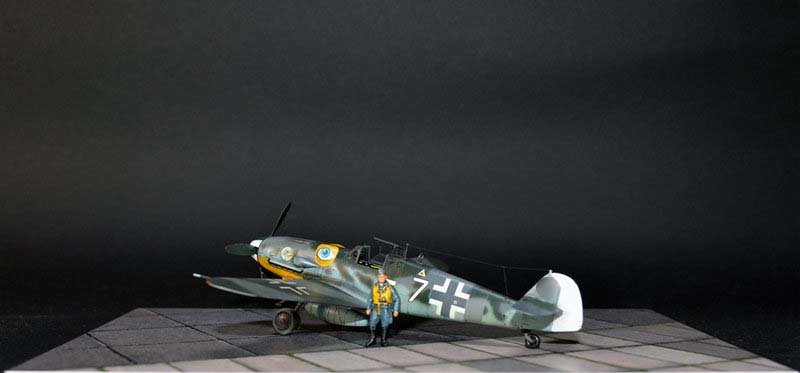 bf109-3.thumb.jpg.f40e3b4df470cec8f9a66fa3b2354e41.jpg.90e23e3cb5e223305acca3d8bd8a0598.jpg