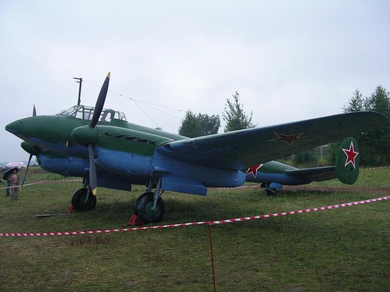 Pe-2-2004.jpg.77aa618687c95ca9da612da4075bace6.jpg