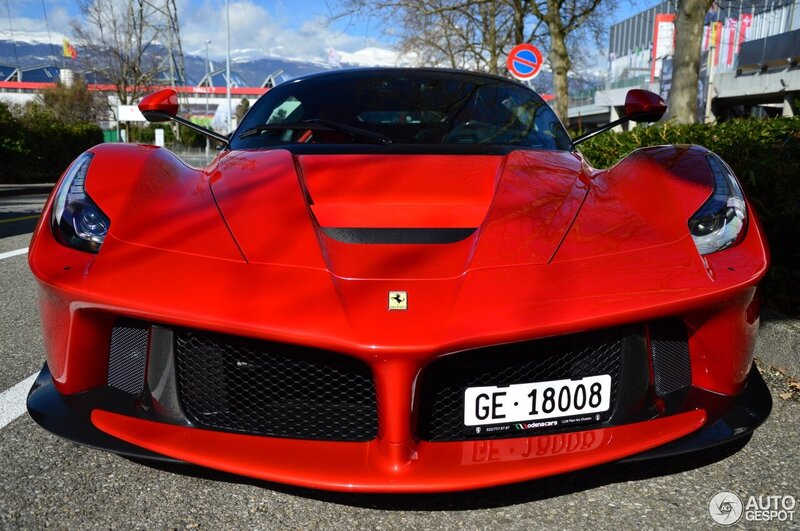 ferrari-laferrari-c491907032015170318_3.thumb.jpg.e08d5f2fc4da92d7c82f640b2243fe2a.jpg