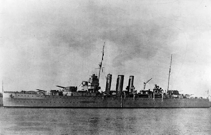 HMS_London.jpeg.53a4f026fa98ddd605921465432ec309.jpeg