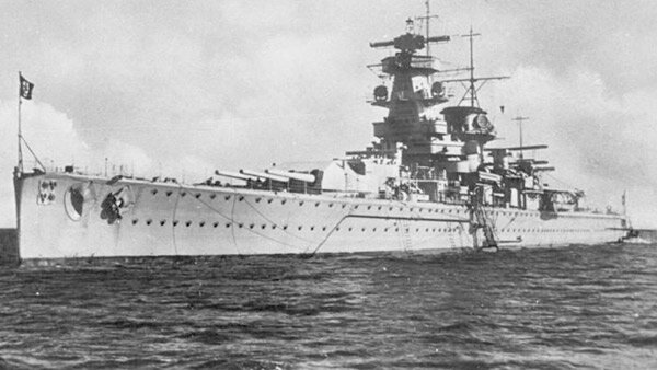admiral-graf-shpee-karmannyj-linkor-02.jpg.169787949ac1e0e126dc10a8a568c00b.jpg