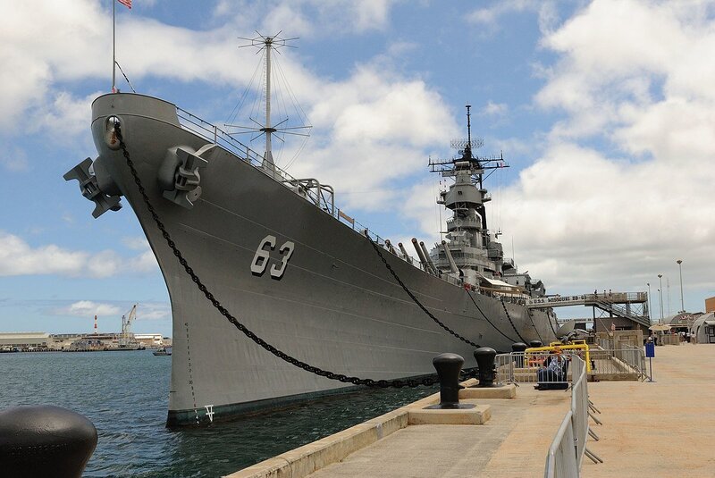 USS_Missouri_(6180413474).jpg