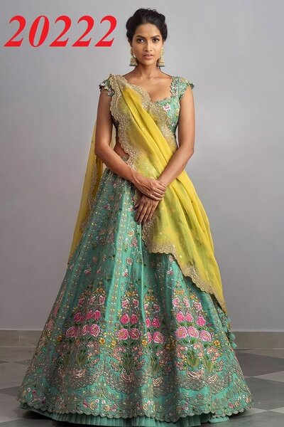Party-Wear-Designer-Lehenga-Choli-For-Wedding-20222.thumb.jpg.c9d798f7c3a61ffac38a263c86a6e2b1.jpg
