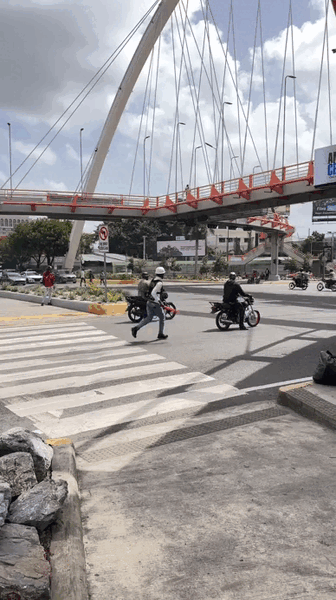 xsebcvvw_s0f0d20m0_720x1280.thumb.gif.452749592d8775de5d308c28af9538d5.gif